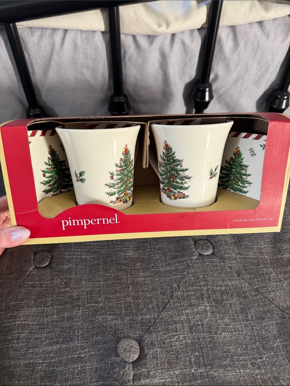 Nwt Pimpernel Spode White Ceramic Mugs with Christmas Tree Design (2-Pack)